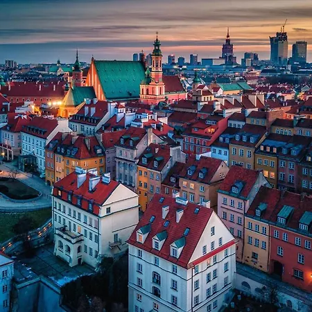 公寓 Aircondition Orange 4 Metro 65'tv Fast Wifi Netflix Hbo Appletv *